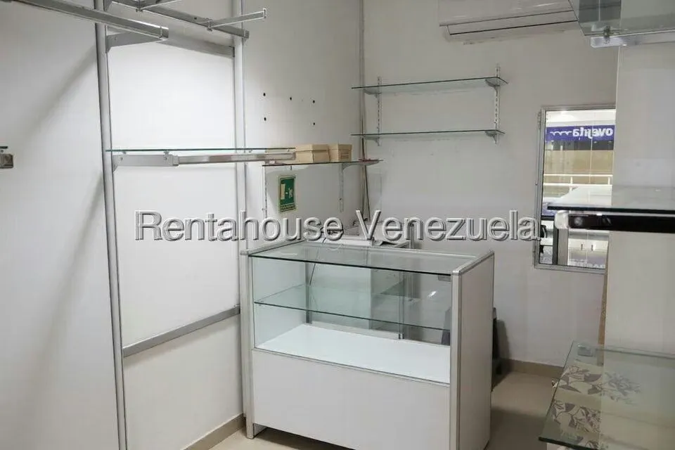 Comercial (Local Comercial) en Venta en Centro de Charallave, Miranda - 4