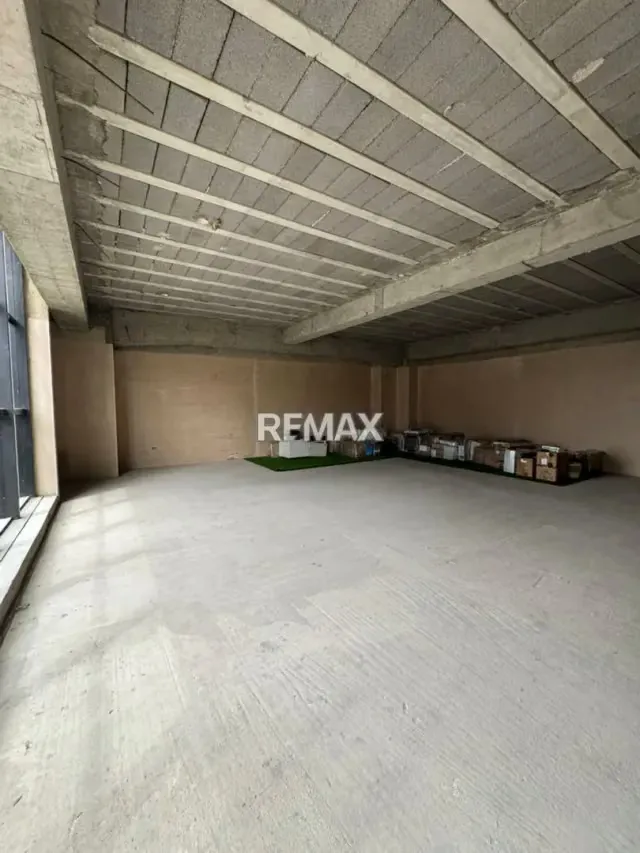 Oficina en venta En la Torre financiera de Lara Obra gris 100.5mts - 5