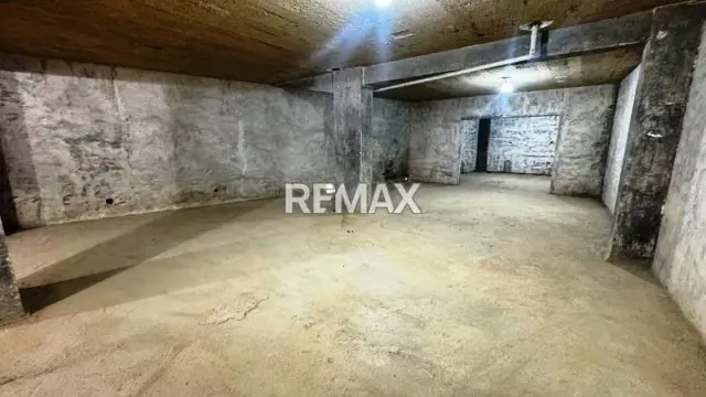 LOCAL COMERCIAL EN VENTA - URB. PARROQUIA ALTAGRACIA - 8