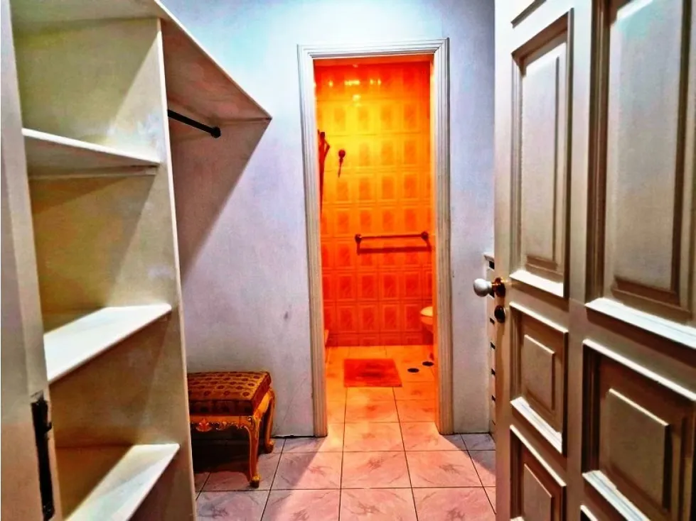 Alquilo casa 452m2 Los Naranjos 9932 - 24