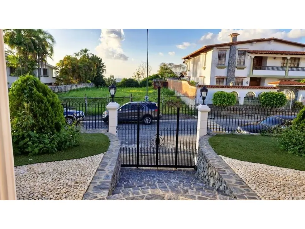 Alquilo casa 452m2 Los Naranjos 9932 - 37