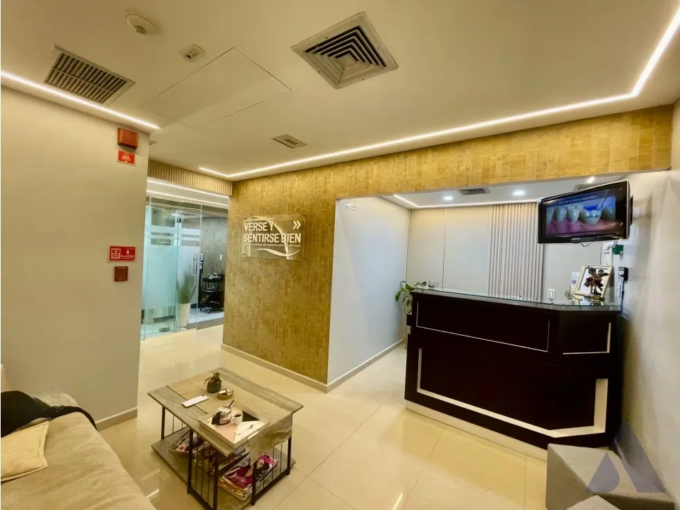 Se vende consultorio 114m2 El Rosal 6808 - 2