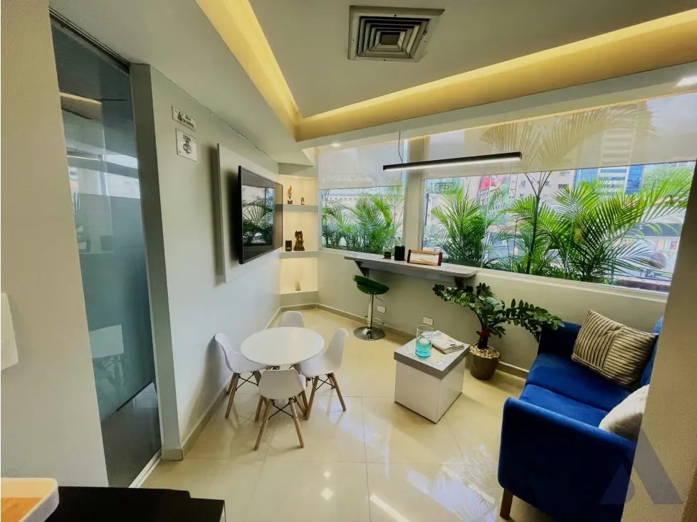 Se vende consultorio 114m2 El Rosal 6808 - 8