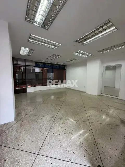 Local Comercial 38 GUARAUNO
