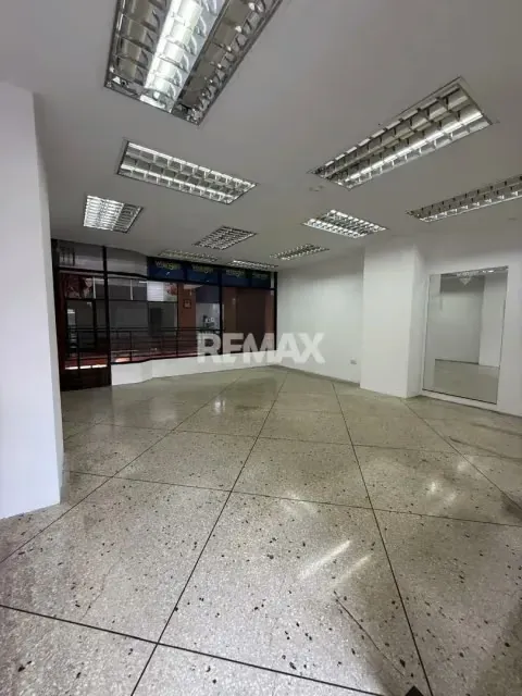 Local Comercial 38 GUARAUNO