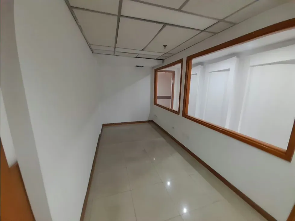 Alquiler Oficina Torre Polar 195m2 - 5