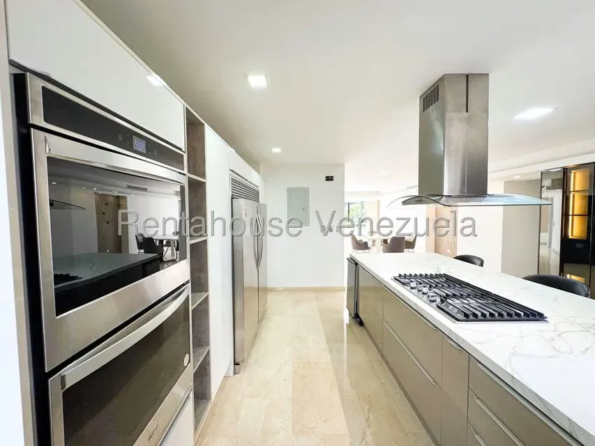 Apartamento (1 Nivel) en Venta en Los Chorros, Distrito Metropolitano - 23