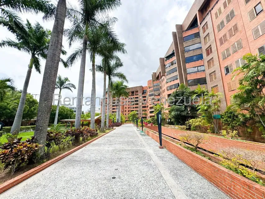 Apartamento (1 Nivel) en Venta en Los Chorros, Distrito Metropolitano - 3