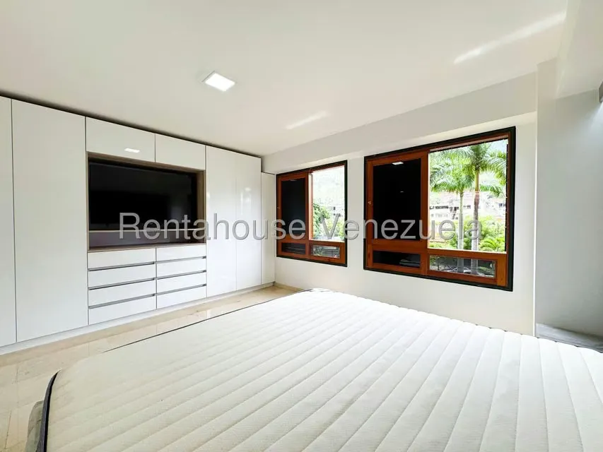 Apartamento (1 Nivel) en Venta en Los Chorros, Distrito Metropolitano - 34