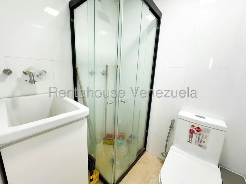 Apartamento (1 Nivel) en Venta en Los Chorros, Distrito Metropolitano - 50