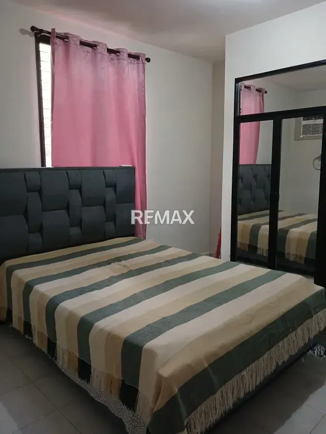 Apto en Venta Urb. Las Chimeneas Res. La Roca - 6