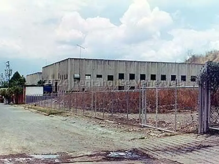 Terreno (Comercial) en Venta en Sector Industrial Cloris, Miranda