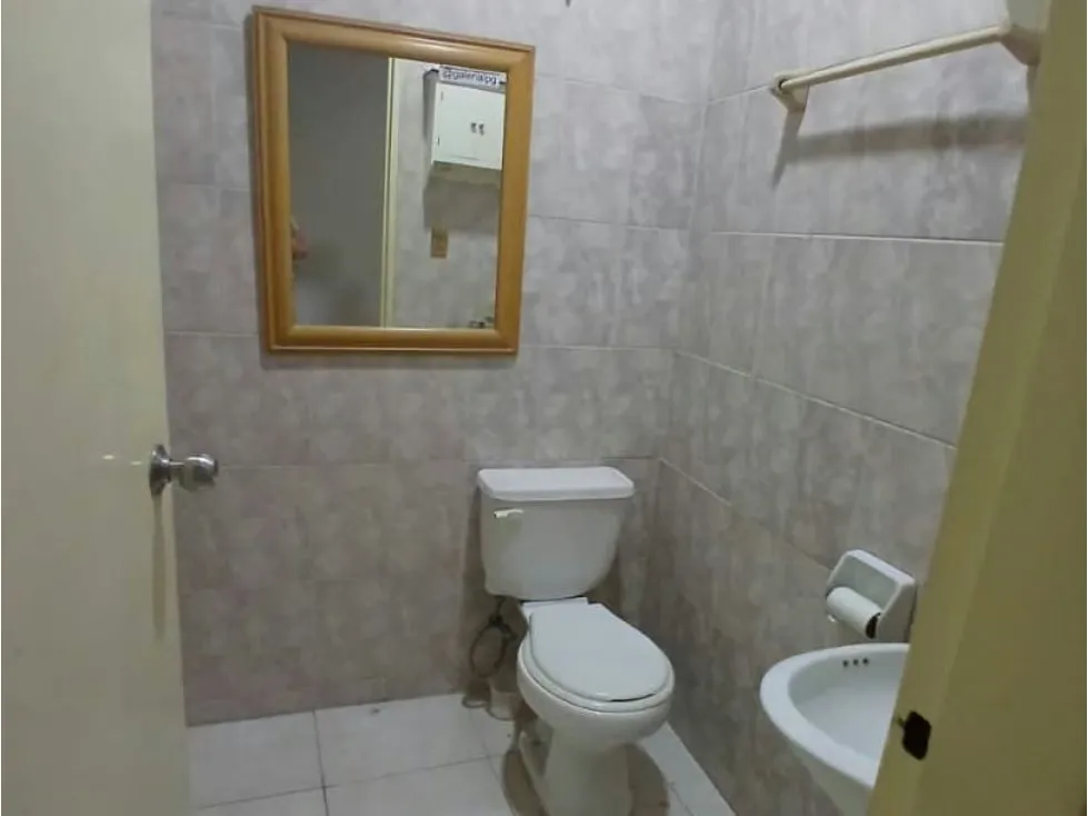 ALQUILER DE LOCAL PB A PIE DE CALLE 65 M2 LOS CHORROS (RR) - 4