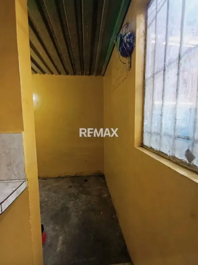 LOCAL COMERCIAL EN VENTA, SECTOR VISTA HERMOSA, CUA - 7