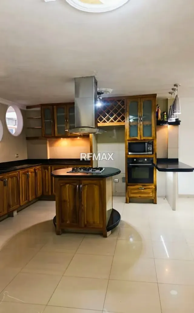 Casa en Alquiler: Espaciosa y Privada en Villa Araure - 8