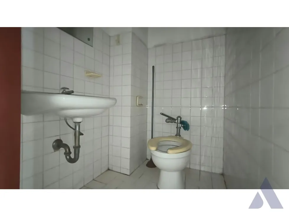 Se vende oficina/local 400m2 Santa Rosalía 6503 - 14