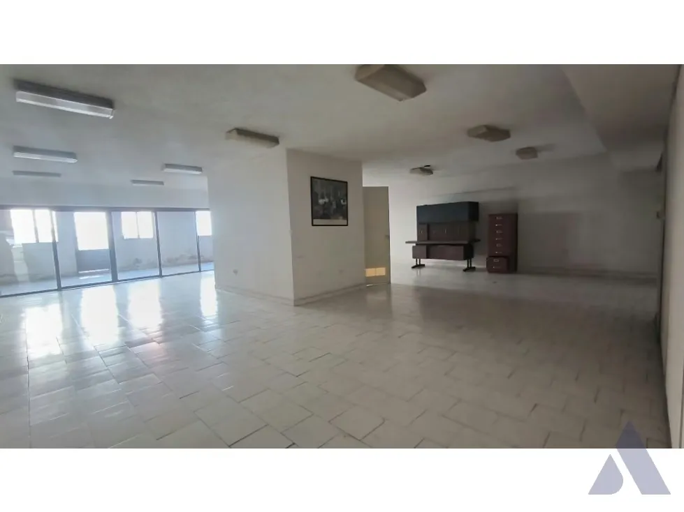 Se vende oficina/local 400m2 Santa Rosalía 6503 - 9