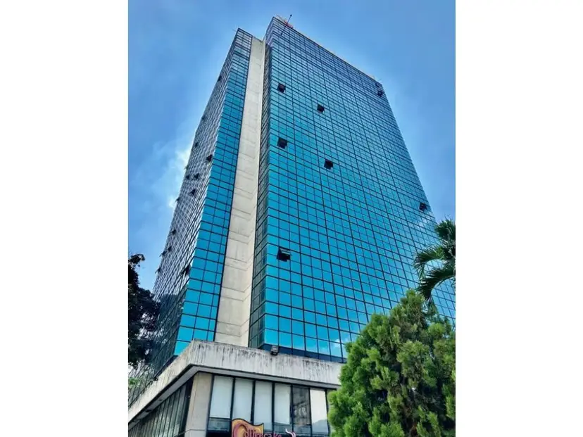 Se vende oficina 193m2 2b Chacaito