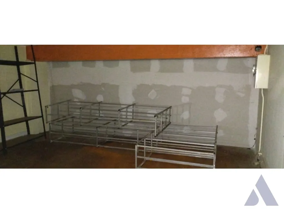 Vendo Local Comercial en PB 134m2 C. C. Concresa 4938 - 17