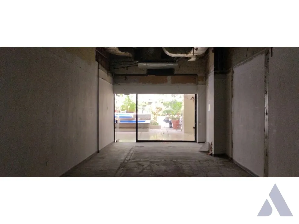 Vendo Local Comercial en PB 134m2 C. C. Concresa 4938 - 20