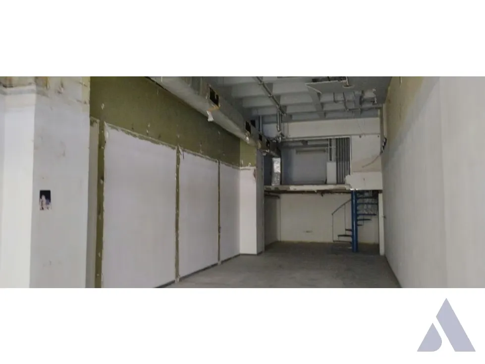 Vendo Local Comercial en PB 134m2 C. C. Concresa 4938 - 21