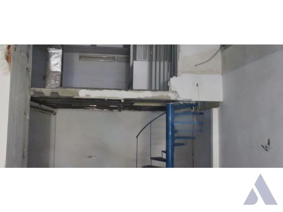 Vendo Local Comercial en PB 134m2 C. C. Concresa 4938 - 22