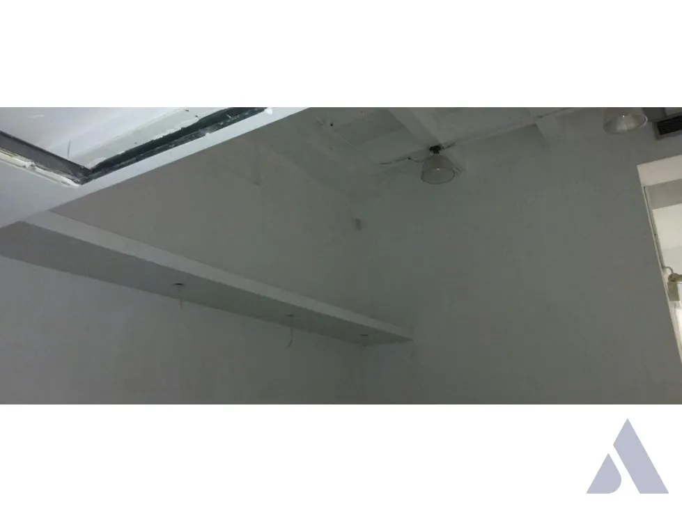 Vendo Local Comercial en PB 134m2 C. C. Concresa 4938 - 25