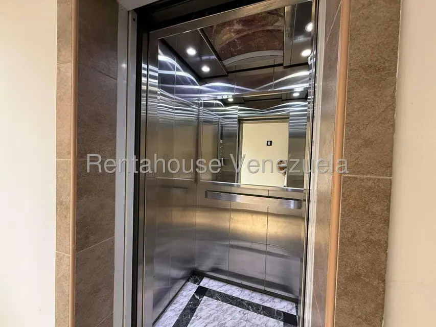 Apartamento (1 Nivel) en Venta en Colinas de La Tahona, Distrito Metropolitano - 21