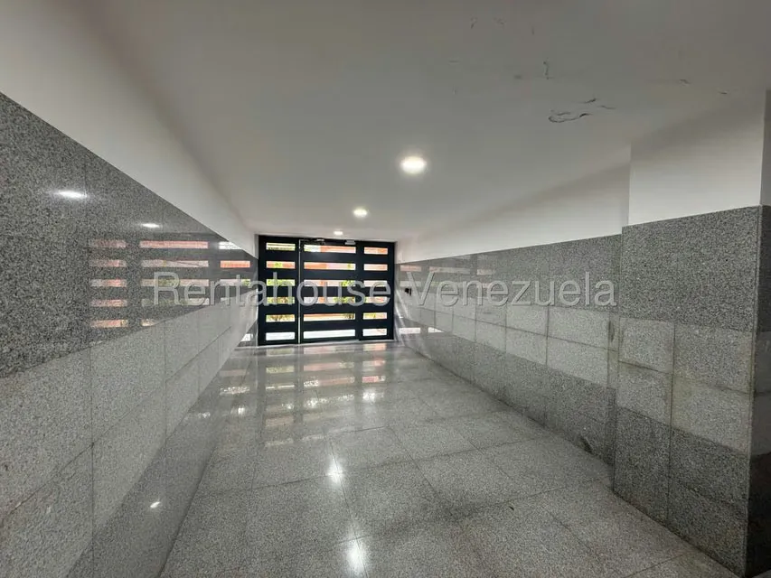 Apartamento (1 Nivel) en Venta en Colinas de La Tahona, Distrito Metropolitano - 24