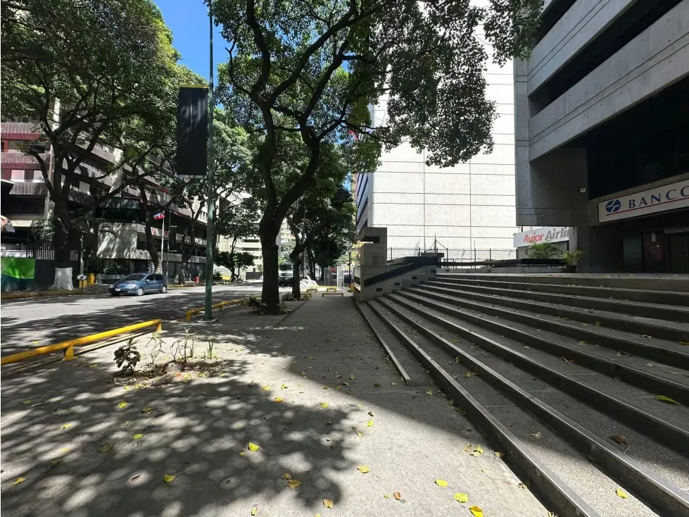 Se vende oficina 450m² con terraza en El Rosal - 21