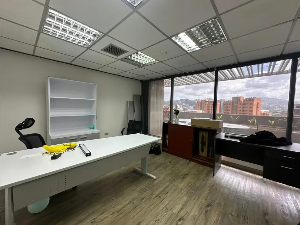 Se vende oficina 450m² con terraza en El Rosal - 9