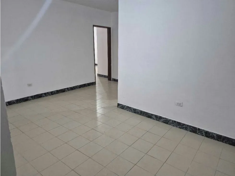 Se alquila apartamento 80m2 Urb. Monterrey 7518 - 3