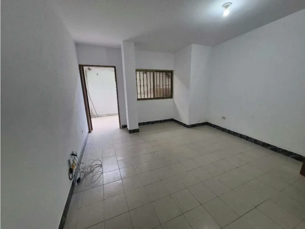 Se alquila apartamento 80m2 Urb. Monterrey 7518 - 7