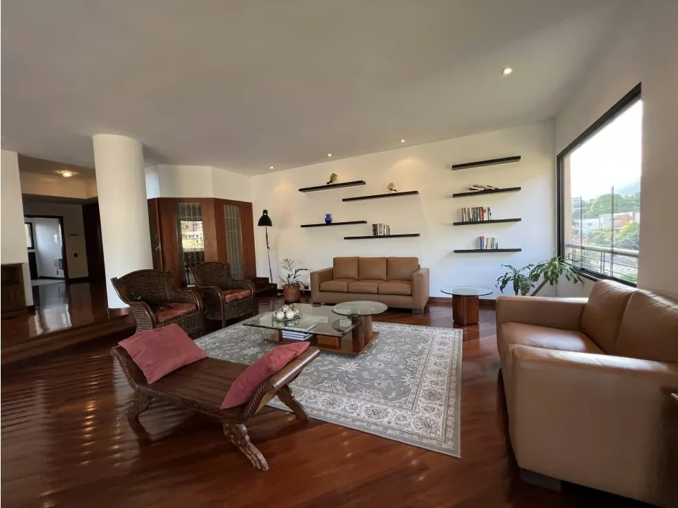 Se Vende Ph/400M2/3h+s/4b+s/3p/Los Palos Grandes/7951 - 9