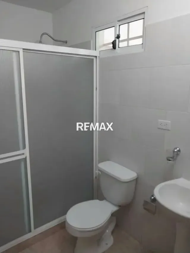EN ALQUILER HERMOSA CASA DE 12 HABITACIONES, URB VALLE DE LUNA, SECTOR TIPURO. MATURÍN-MONAGAS - 17