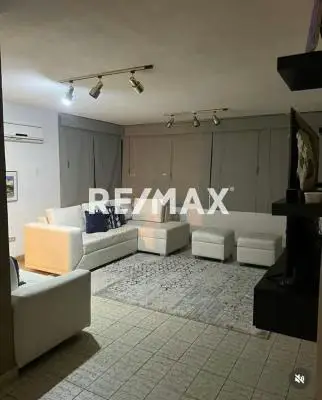 Te presento este Inmueble con amplitud en todos sus espacios