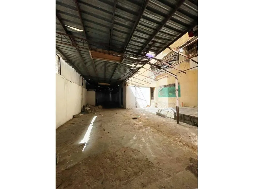 LOCAL COMERCIAL - SANTA ROSALIA - 2415 Mts2 - 13