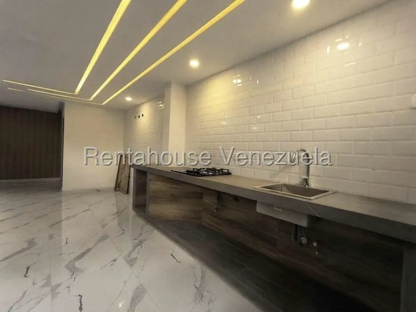 Casa (Multipes Niveles) en Venta en Monte Carmelo, Carabobo - 29