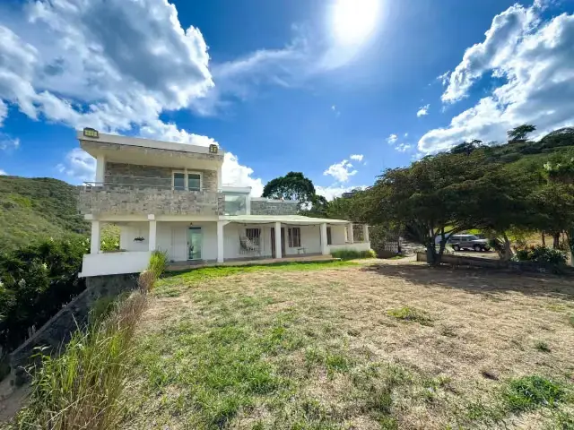 Casa con Terreno en Venta Rio Claro - Barquisimeto