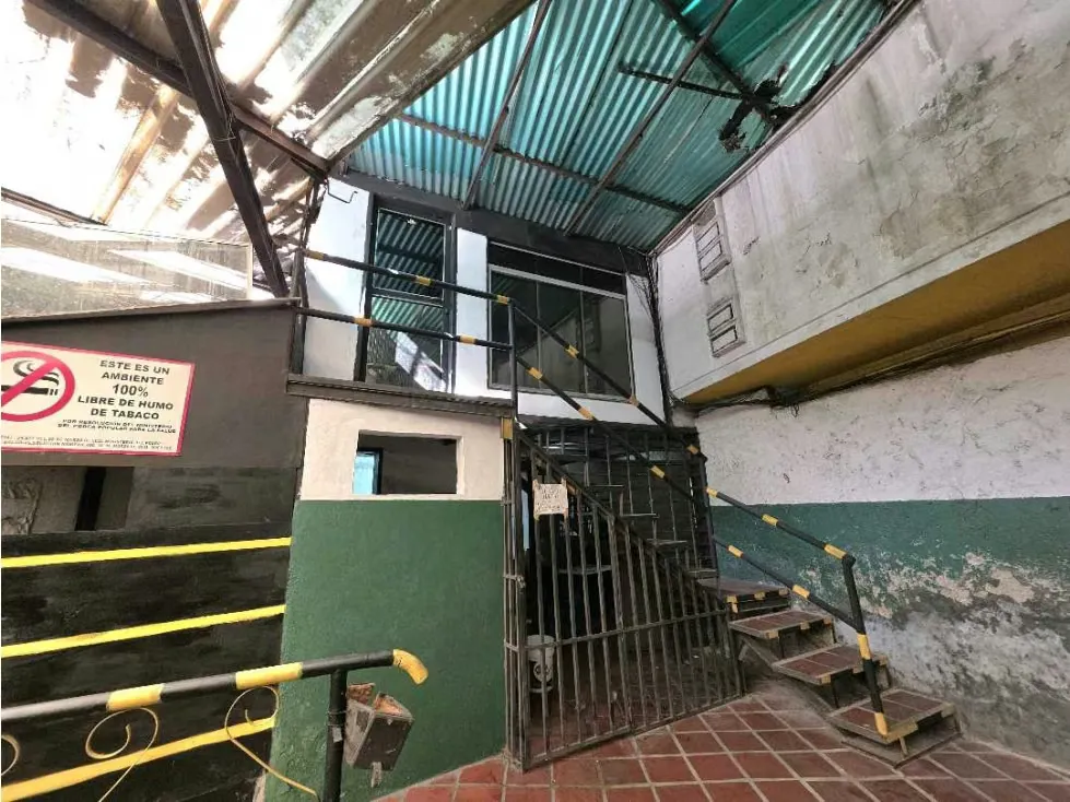 Vendo edificio 3000m2 San Bernardino 7515 - 13