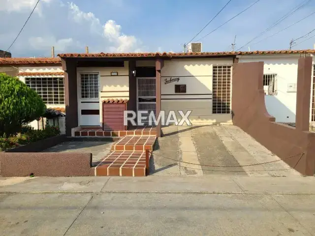 CASA EN VENTA EN CABUDARE, SECTOR LA MORA