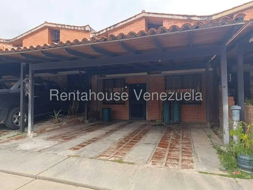 Casa (Multipes Niveles) en Venta en Nueva Casarapa, Miranda