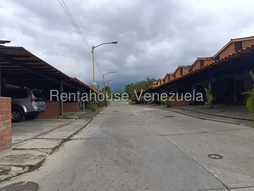 Casa (Multipes Niveles) en Venta en Nueva Casarapa, Miranda - 3