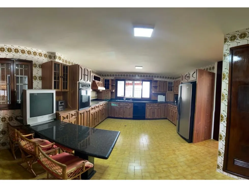 Vendo casa 700m2 5h+s/4.5b+s/4p La Lagunita 2656 - 7