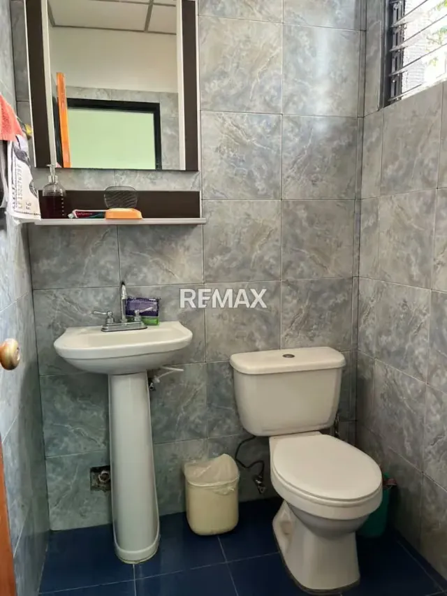 Se Vende Oficina en el Centro Comercial El Pinar - 7