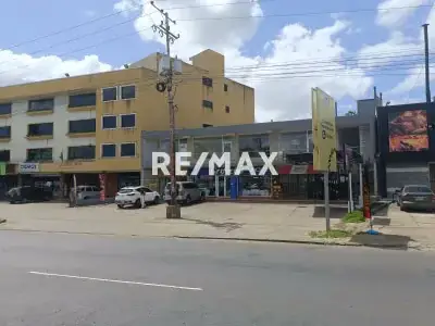 LOCAL COMERCIAL EN ALQUILER AV ALIRIO UGARTE PELAYO TIPURO