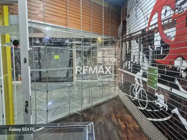 EN VENTA LOCAL COMERCIAL EN C.C SAN DIEGO FIN DE SIGLO - 3