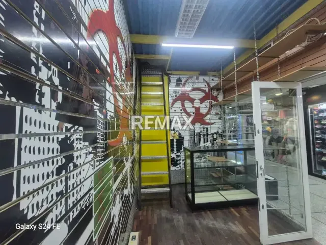 EN VENTA LOCAL COMERCIAL EN C.C SAN DIEGO FIN DE SIGLO - 8