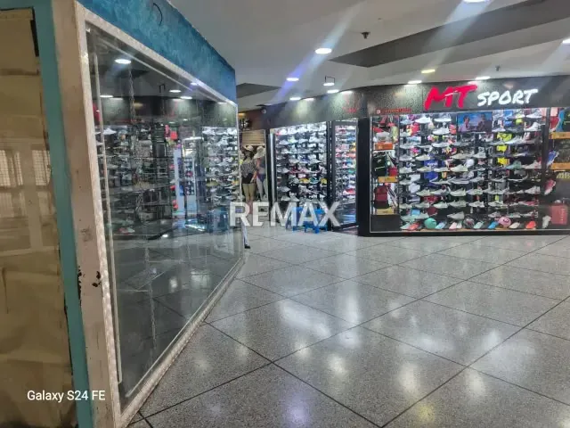 EN VENTA LOCAL COMERCIAL EN C.C SAN DIEGO FIN DE SIGLO - 10