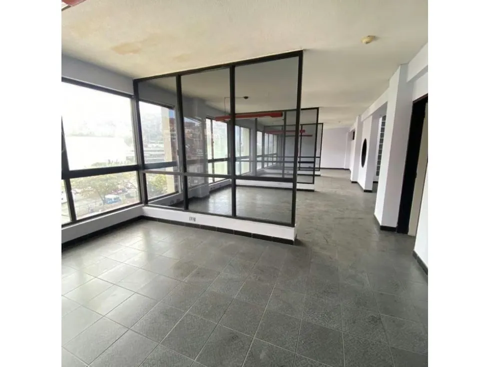 EDIFICIO INDUSTRIAL EN VENTA 1.620 M2 - URB. PROPATRIA - 11